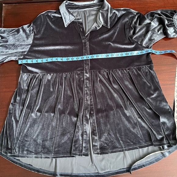 NWOT Comfy Purple Velvet Button down Blouse - Picture 4 of 5